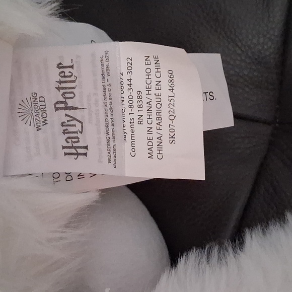 Warner Bros. Harry Potter Hedwig Plush Owl - Picture 5 of 8